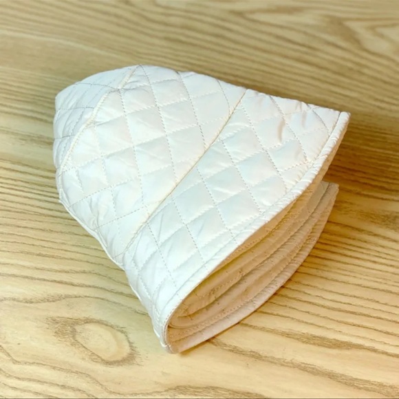 Quilted warm bucket hats - Picture 7 of 8